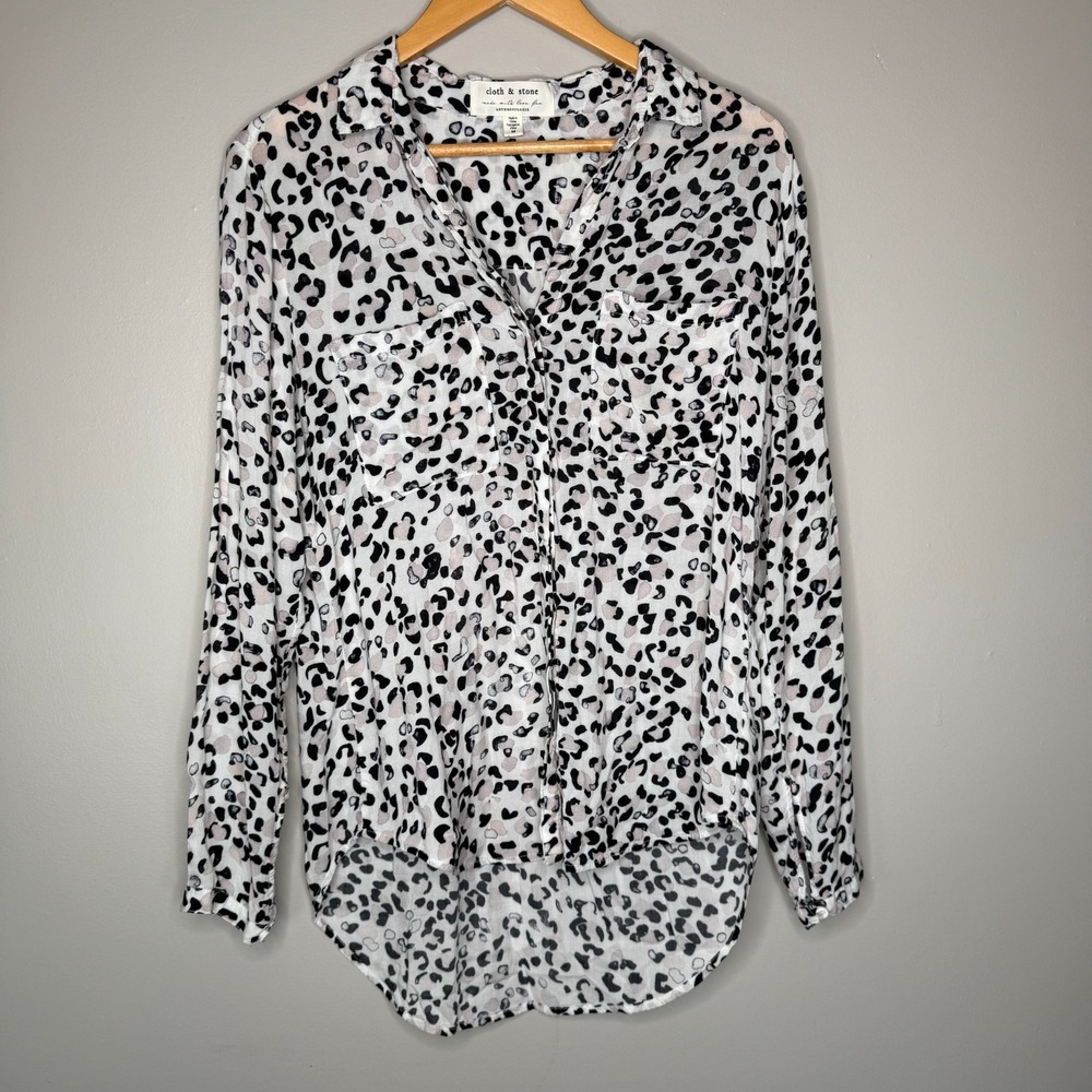 Cloth & Stone Anthropologie Leopard Print Blouse Women's Medium Sheer Rayon